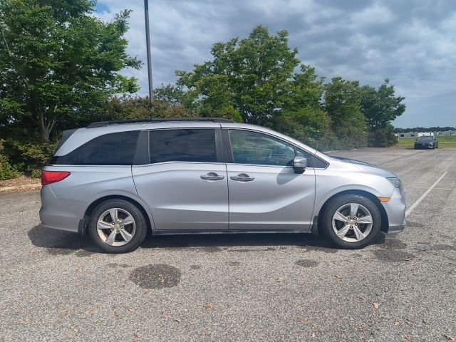 Used 2019  Honda EX image 10