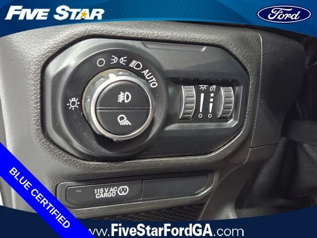 Used 2020 White Jeep Sport image 29