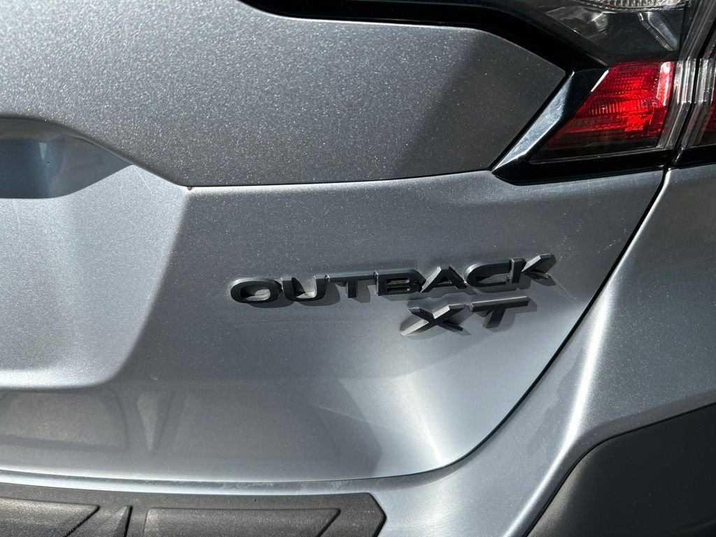 Used 2022 Silver Subaru Onyx Edition XT image 9