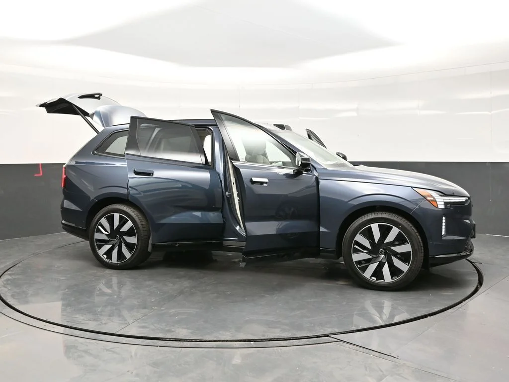 New 2025 Denim Blue Volvo Ultra image 31
