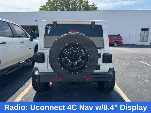 Used 2018 White Jeep Unlimited Rubicon image 17