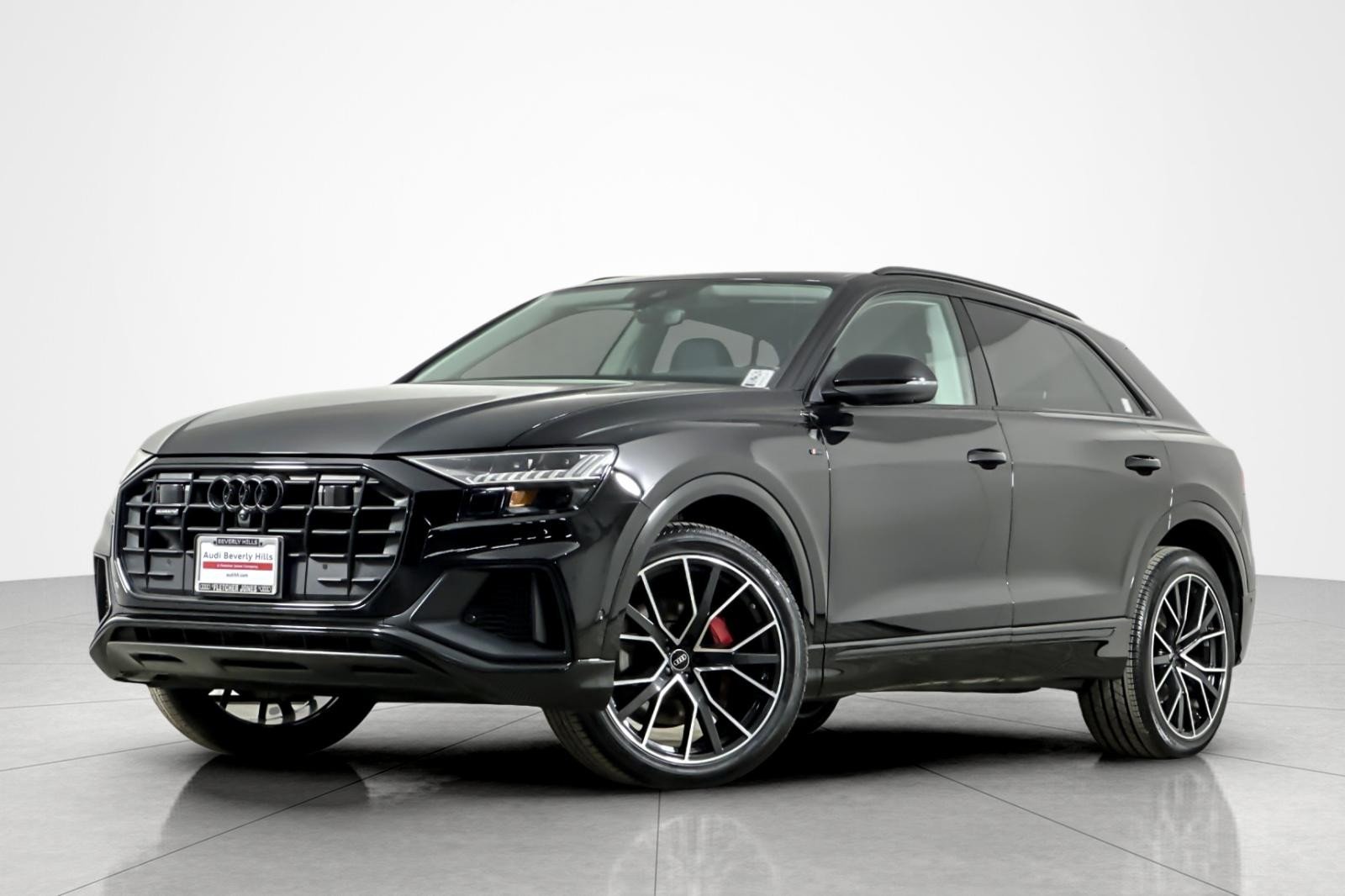 2023 Audi Q8 Premium Plus