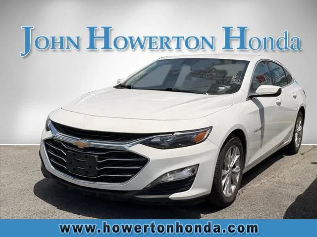 Used 2023  Chevrolet LT image 1