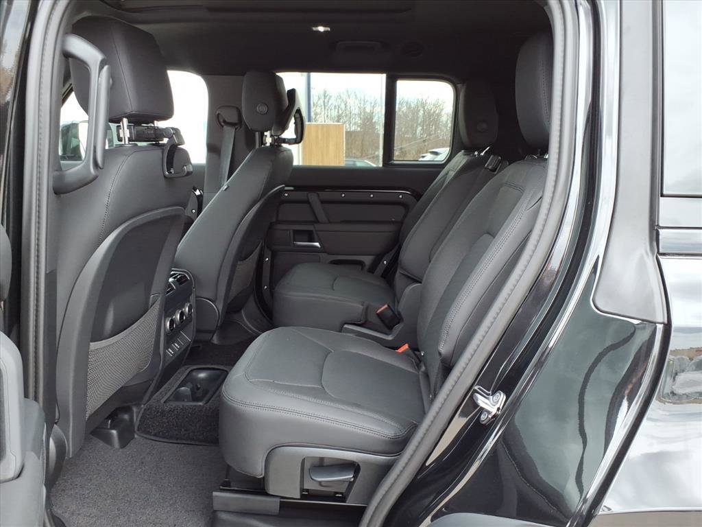 2026 Land Rover Defender S - Photo 12
