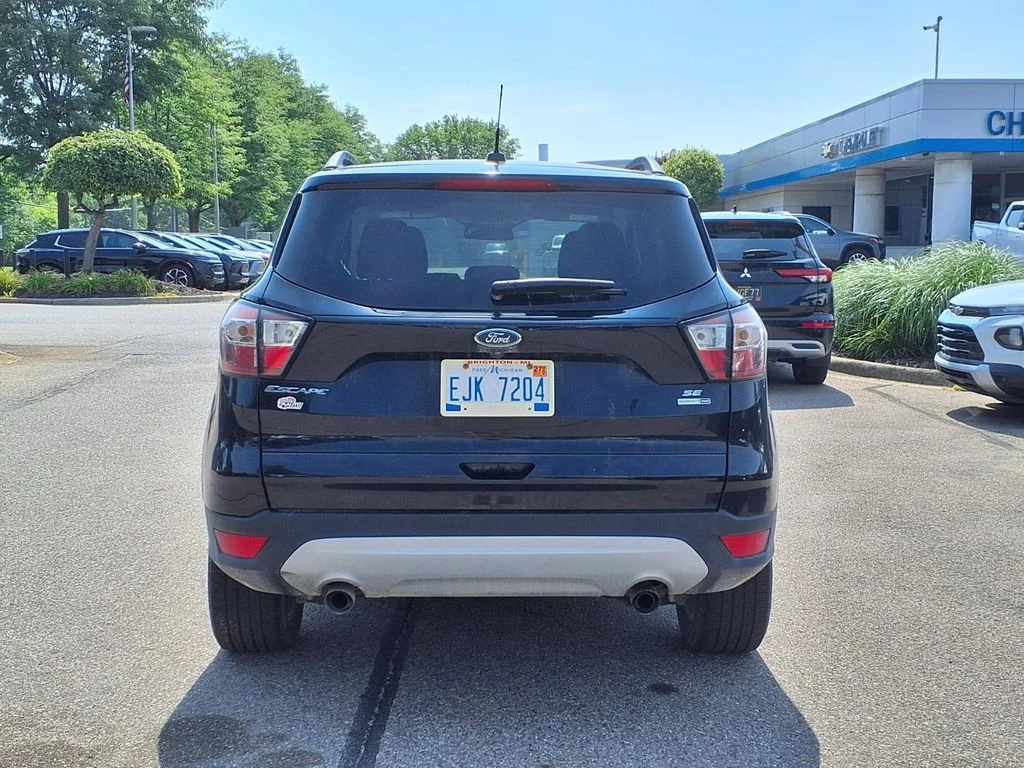 Used 2018 Black Ford SE image 5