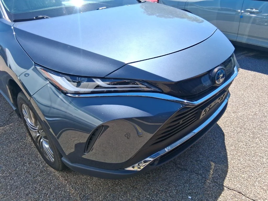 Used 2021 Gray Toyota Limited image 8