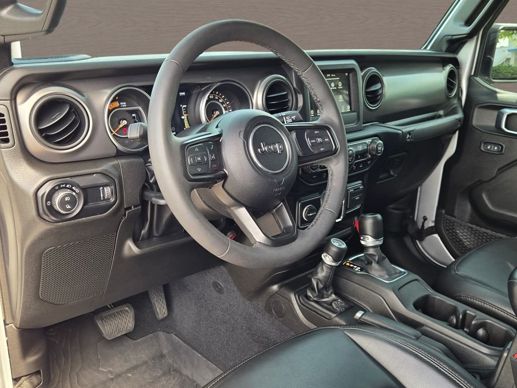 Used 2023 Silver Jeep Willys image 23