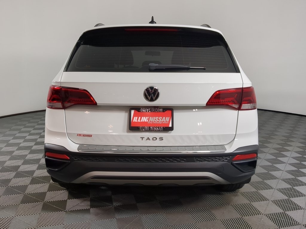 Used 2022 Pure White Volkswagen S image 10