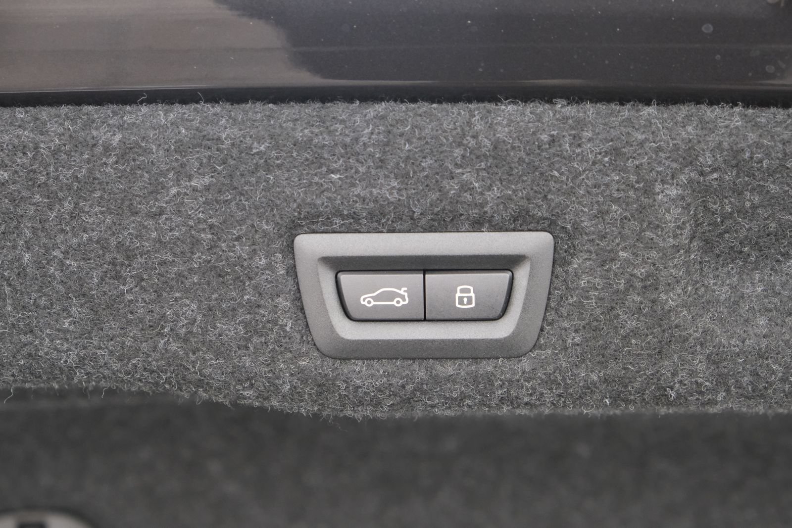 New 2027 Dark Graphite Metallic BMW 530i xDrive image 41