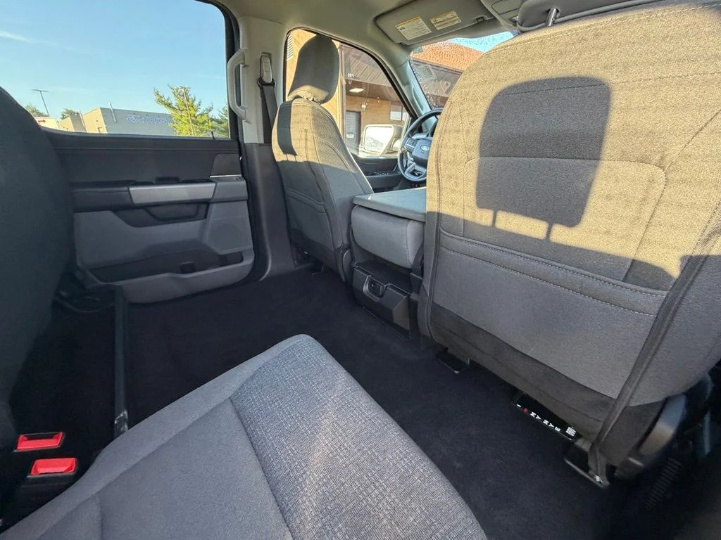 Used 2025 Black Ford XLT image 36