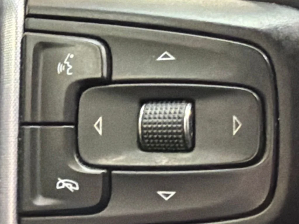 Used 2019 Onyx Black GMC SLT image 19