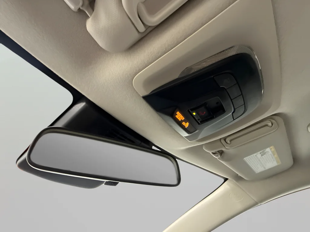 Used 2026  Toyota LE image 25