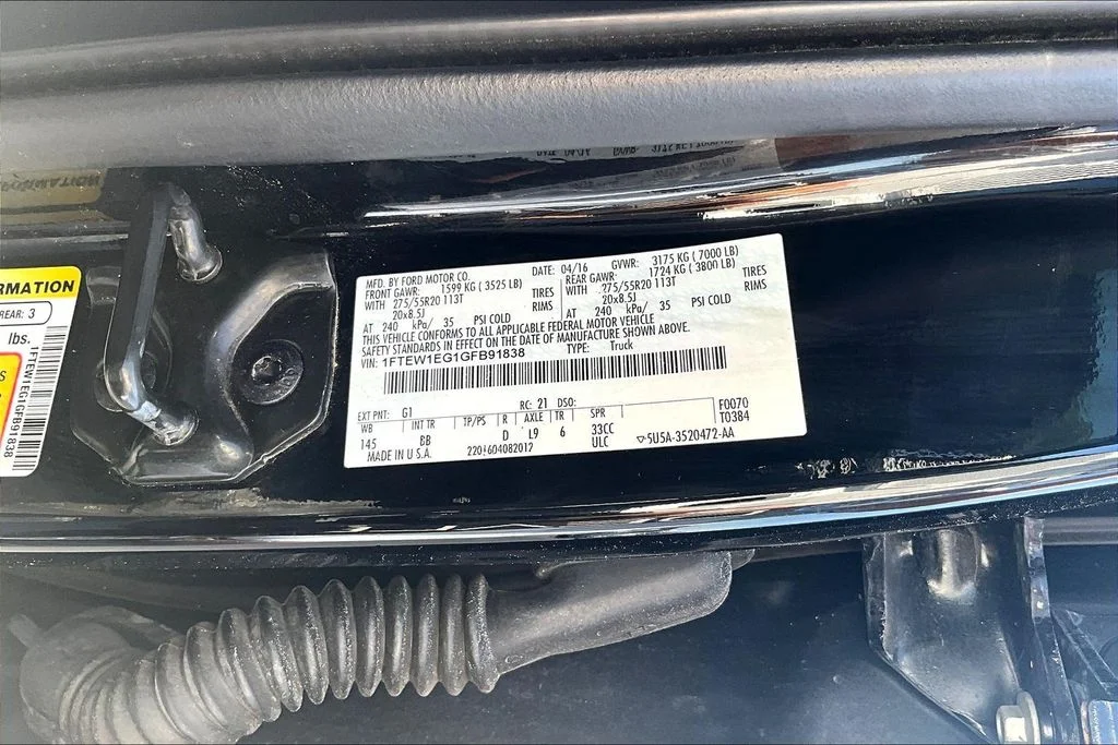 Used 2016 Shadow Black Ford Platinum image 21