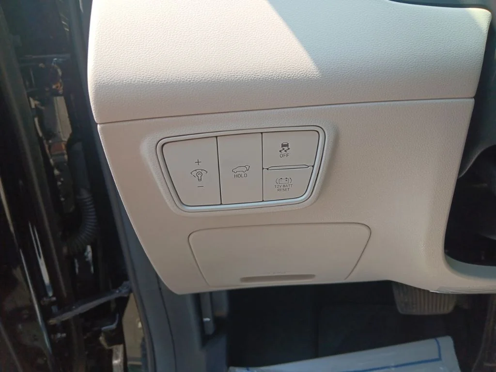 Used 2024 Black Pearl Hyundai SEL Convenience image 14