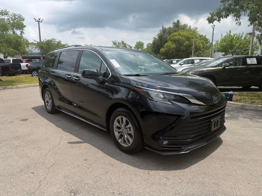 Used 2025 Midnight Black Metallic Toyota XLE image 1