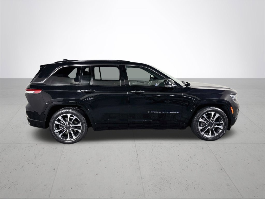 Certified Used 2023 Black Jeep Overland 4xe image 6