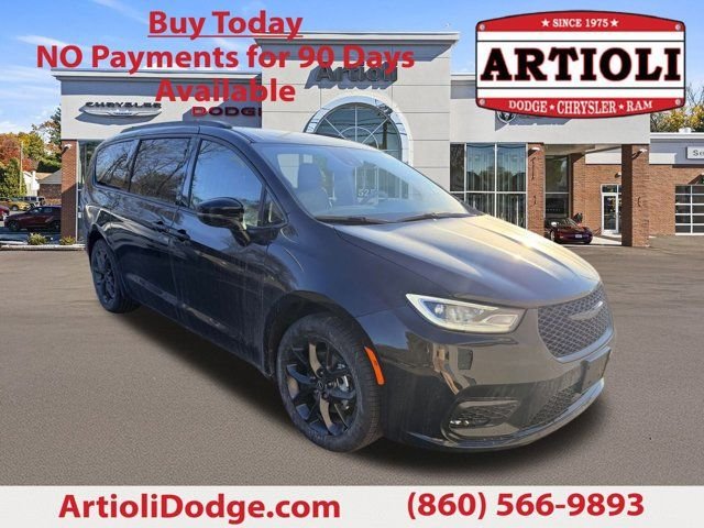 2026 Chrysler Pacifica Select's photo