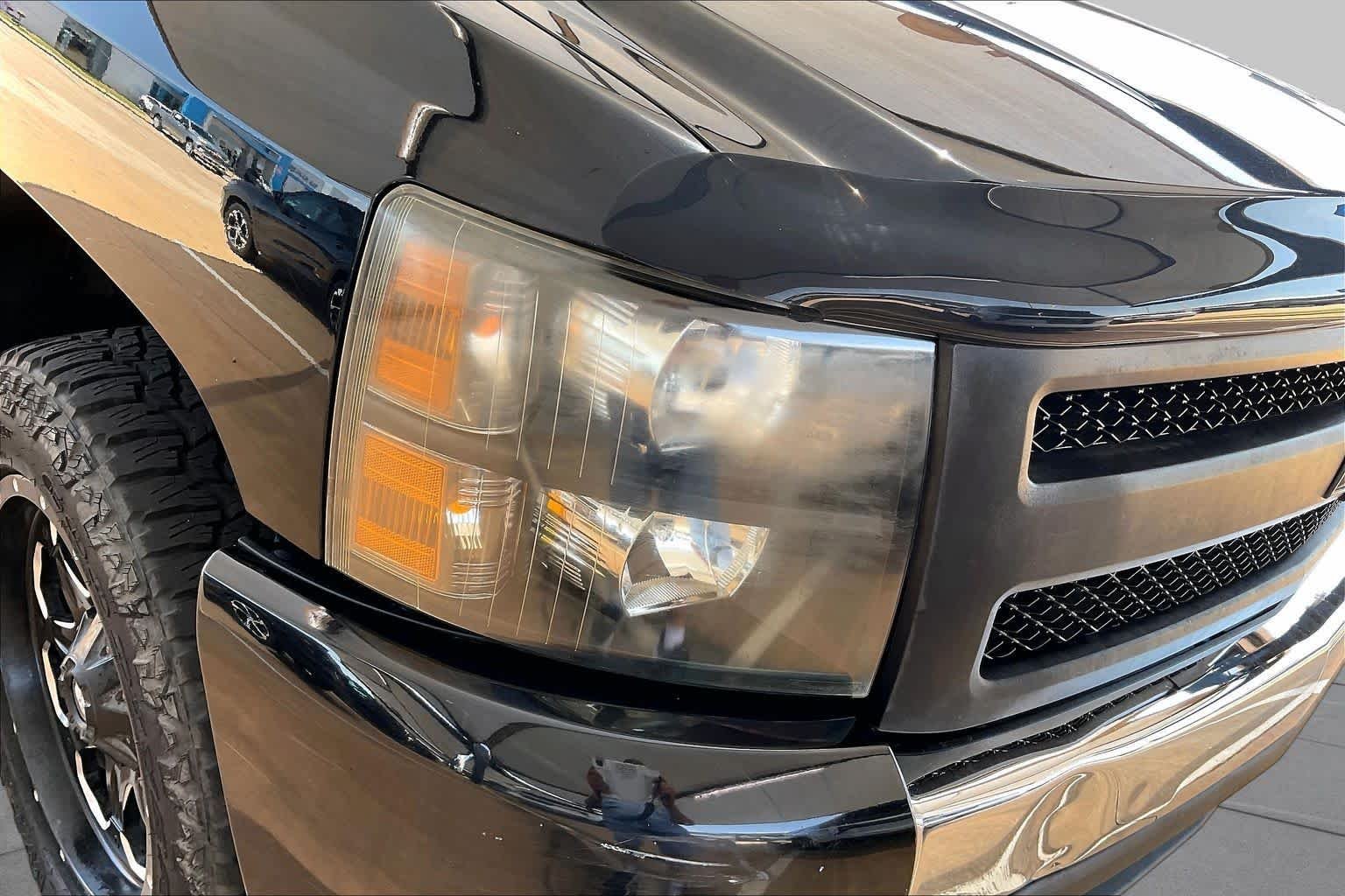 Used 2008 BLACK Chevrolet LT w/1LT image 25