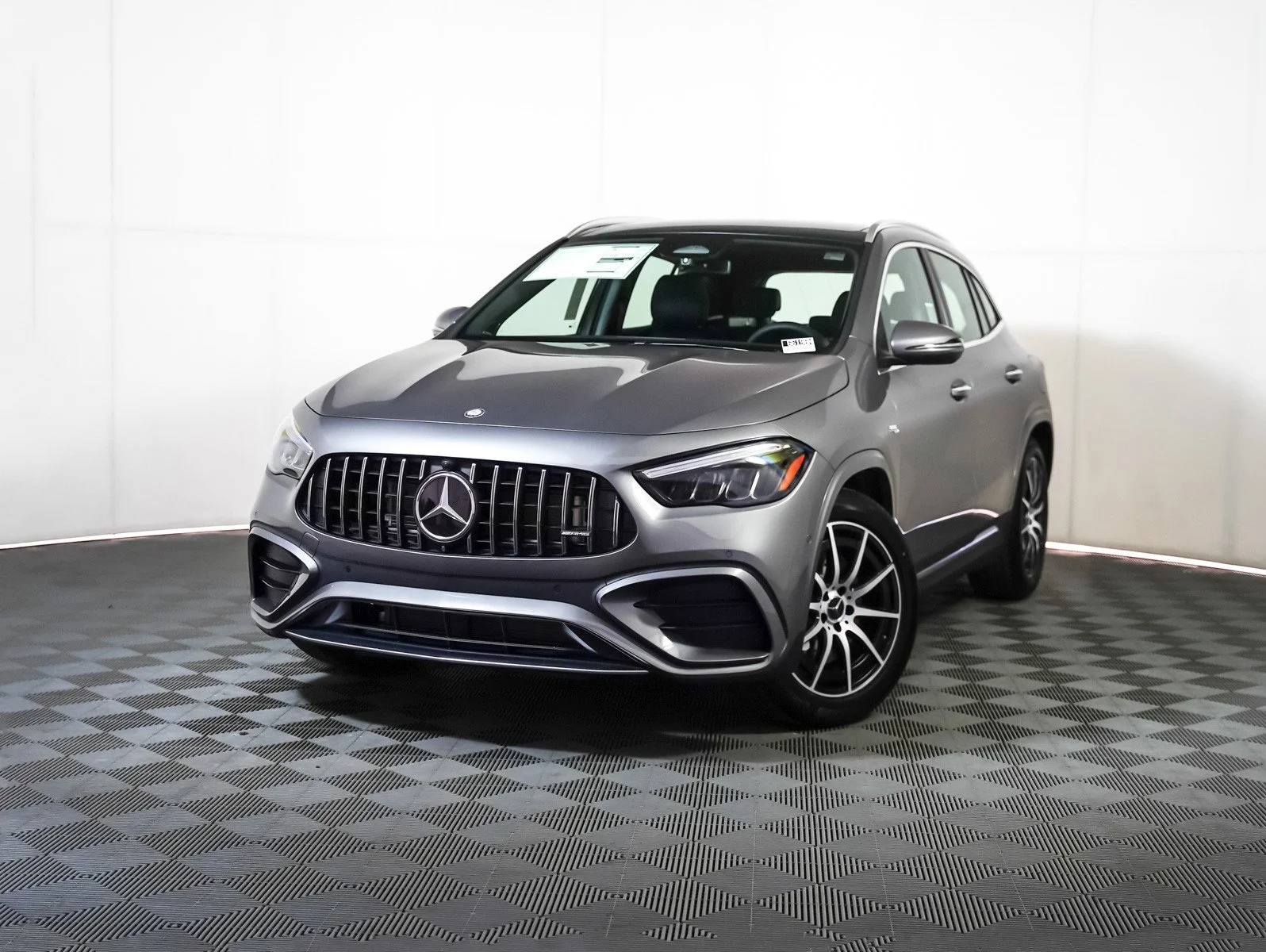 2026 Mercedes-Benz GLA GLA 35 AMG 4MATIC's photo