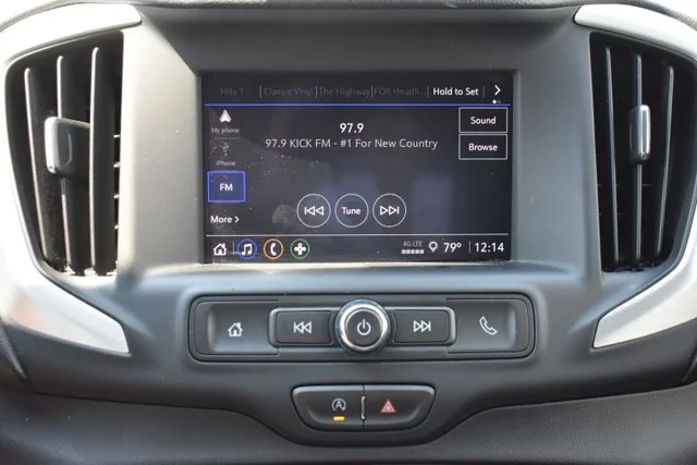 Used 2024 White GMC SLE image 26
