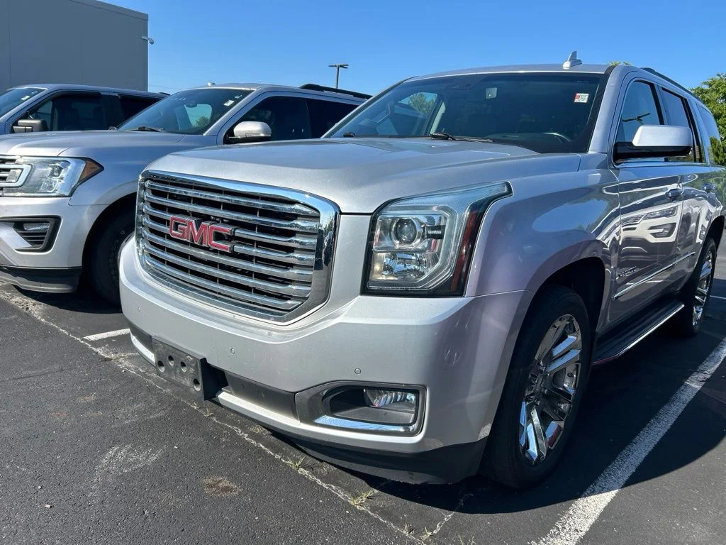 Used 2018 Silver GMC SLT image 1