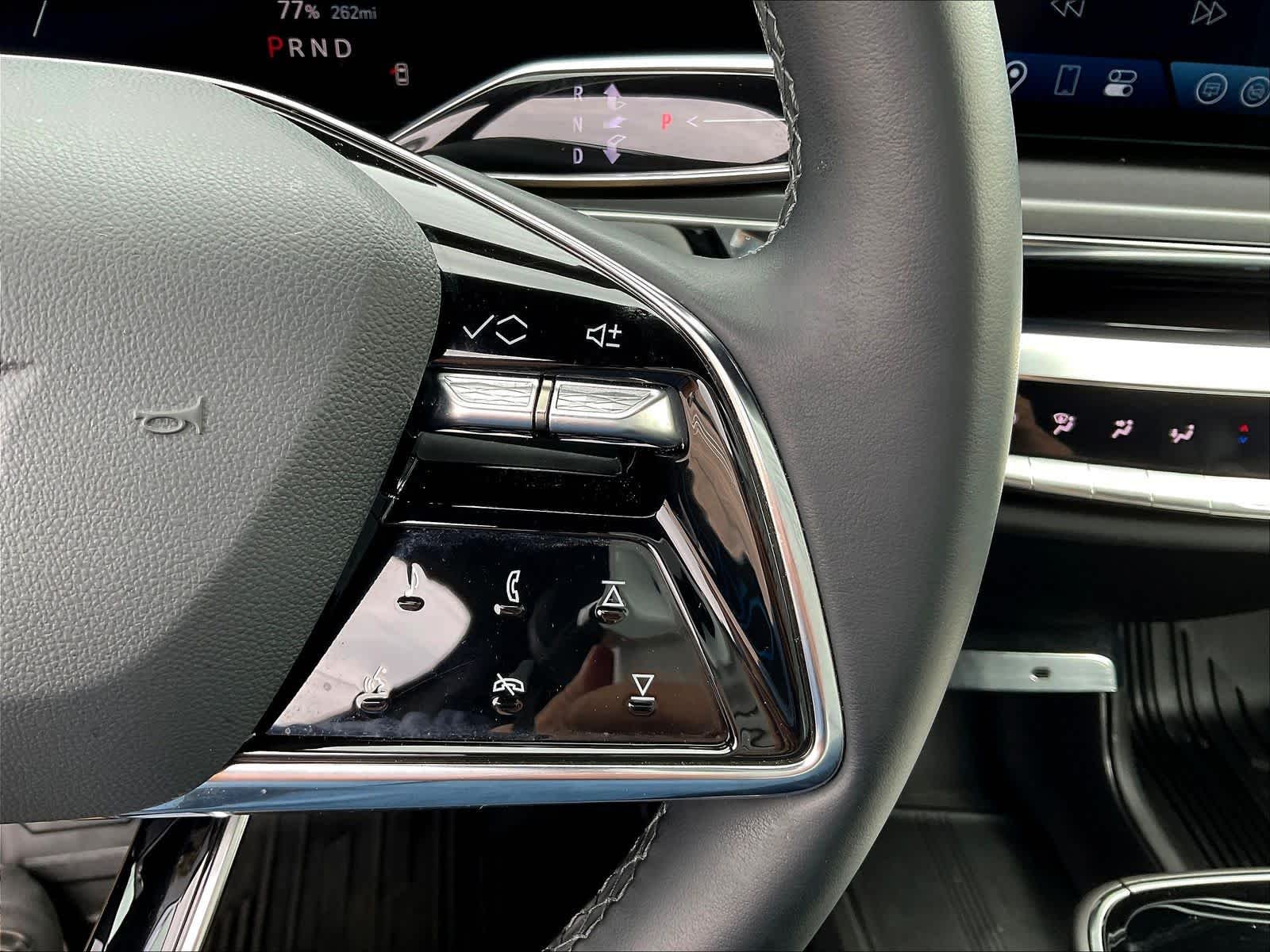 2024 Cadillac LYRIQ Tech - Photo 14