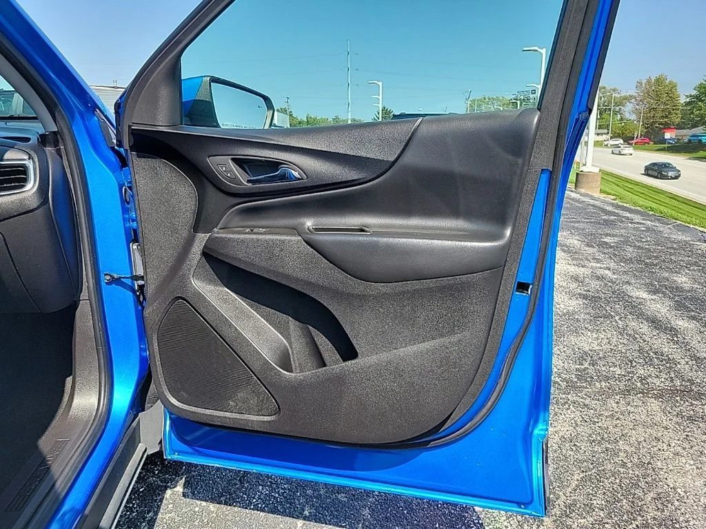 Used 2024 Blue Chevrolet LT image 27