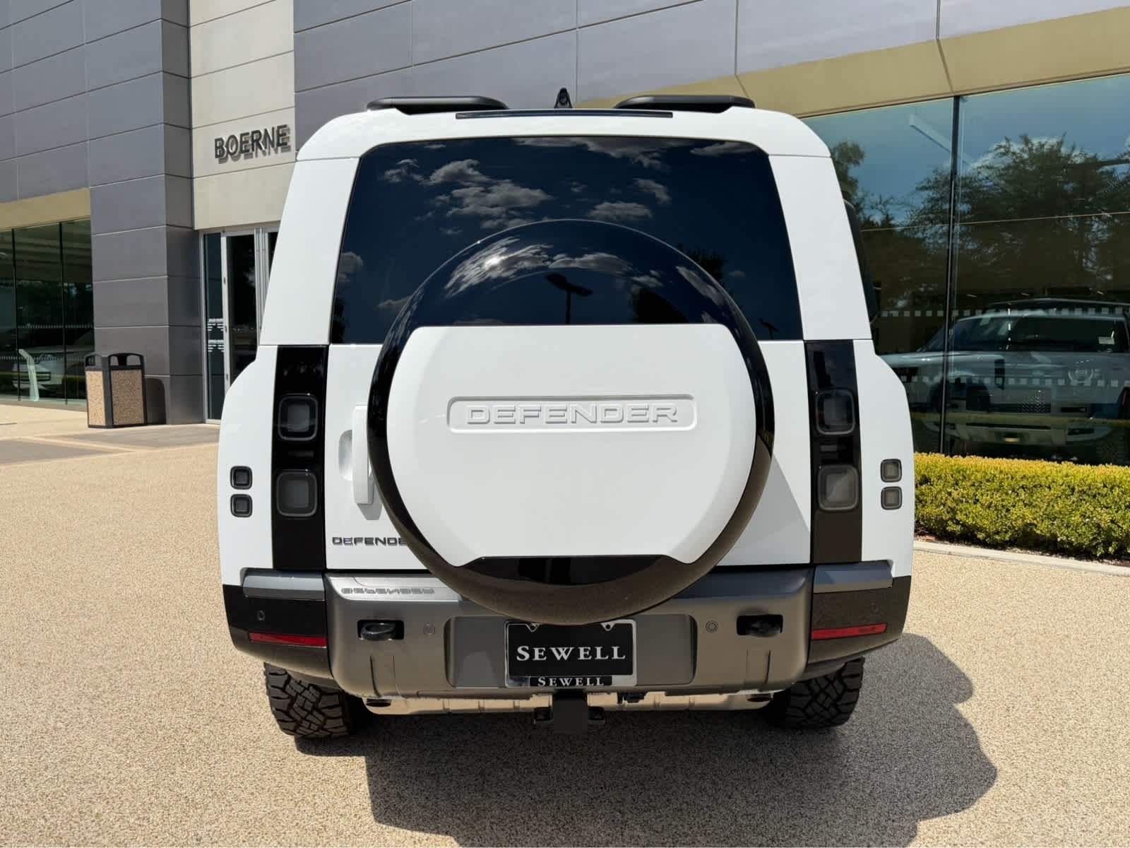 2026 Land Rover Defender Outbound - Photo 5