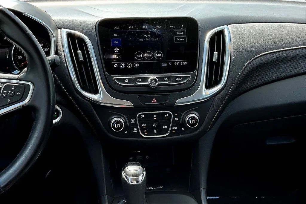 Used 2021 Summit White Chevrolet Premier image 9