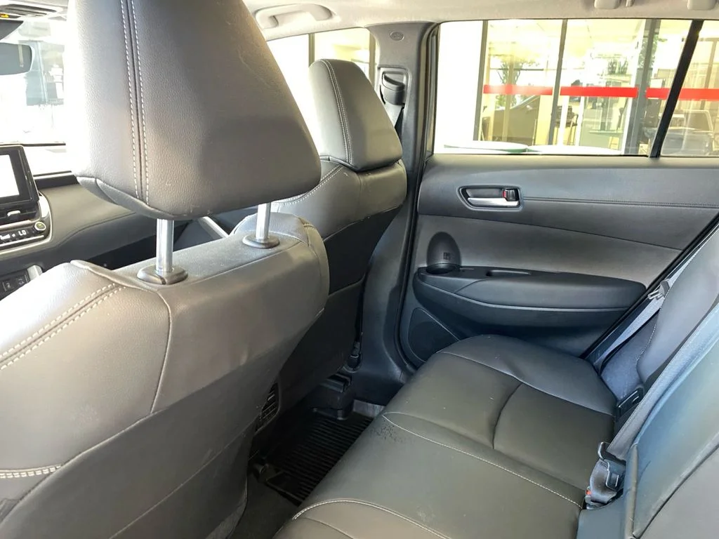 Used 2025  Toyota XLE image 19