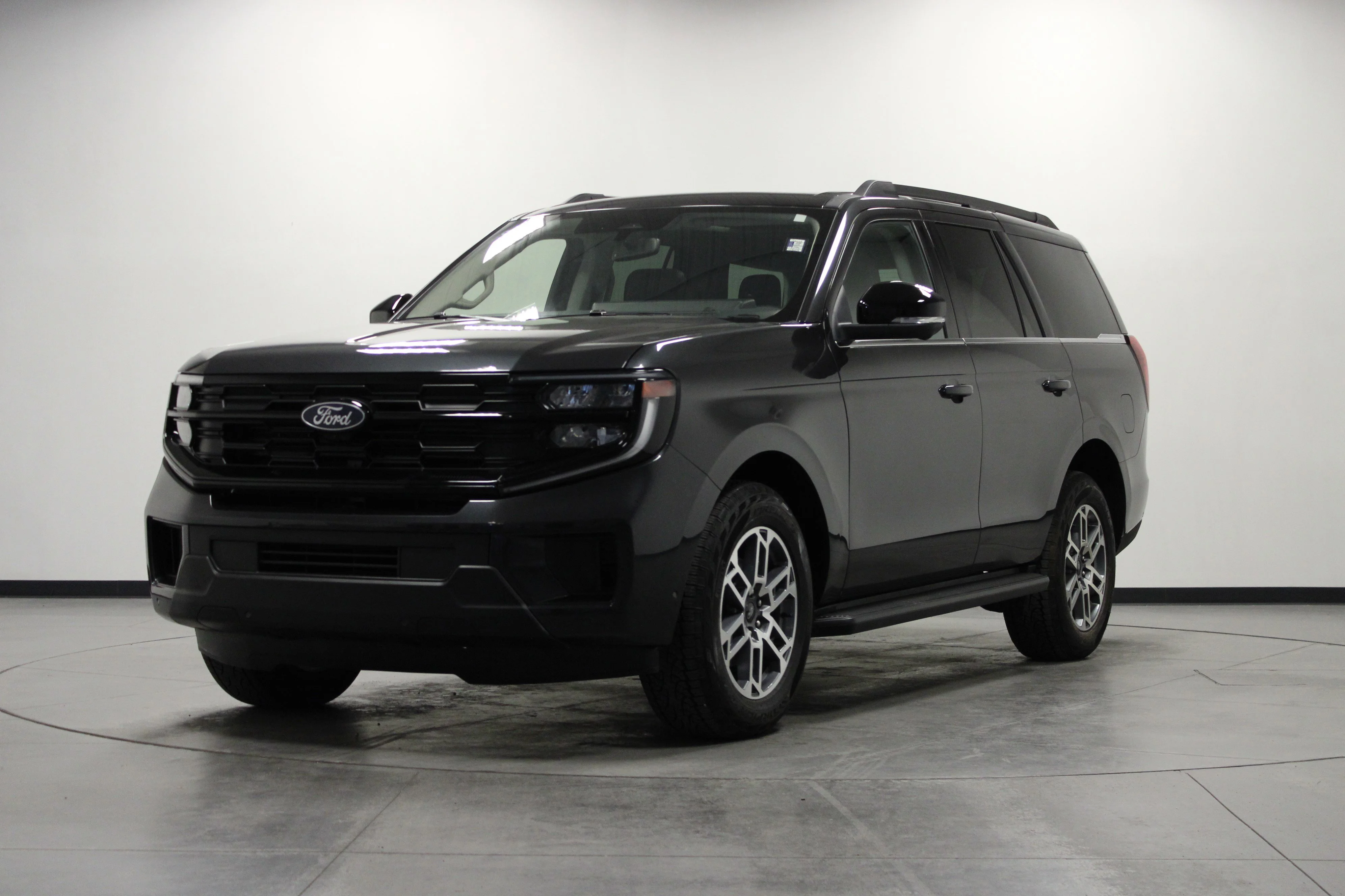 Used 2025 Gray Metallic Ford Active image 8