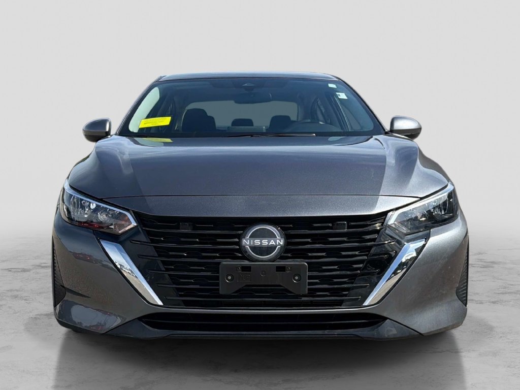 Used 2024 Gray Nissan SV image 8