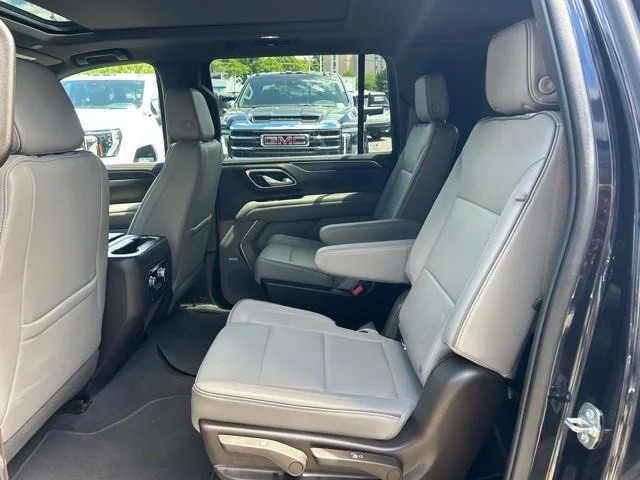 Used 2022 Blue GMC SLT image 10