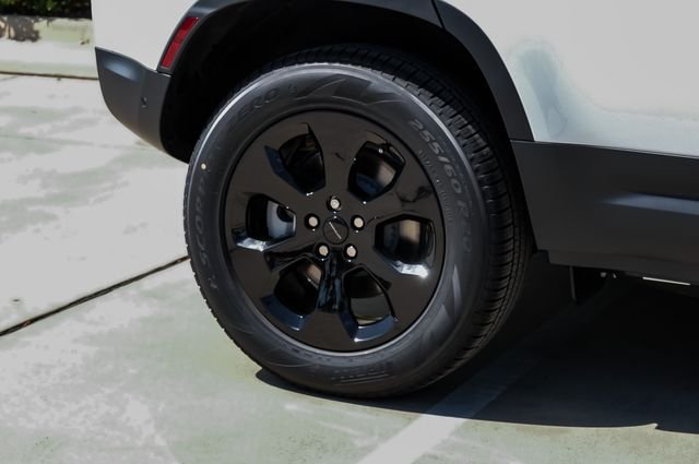 New 2026 Fuji White Land Rover S image 64
