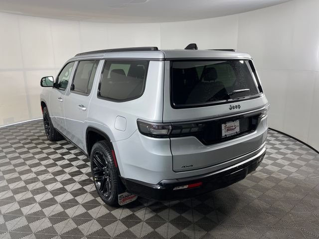 New 2026 Silver-Zynith Exterior Paint Jeep Limited Reserve image 3