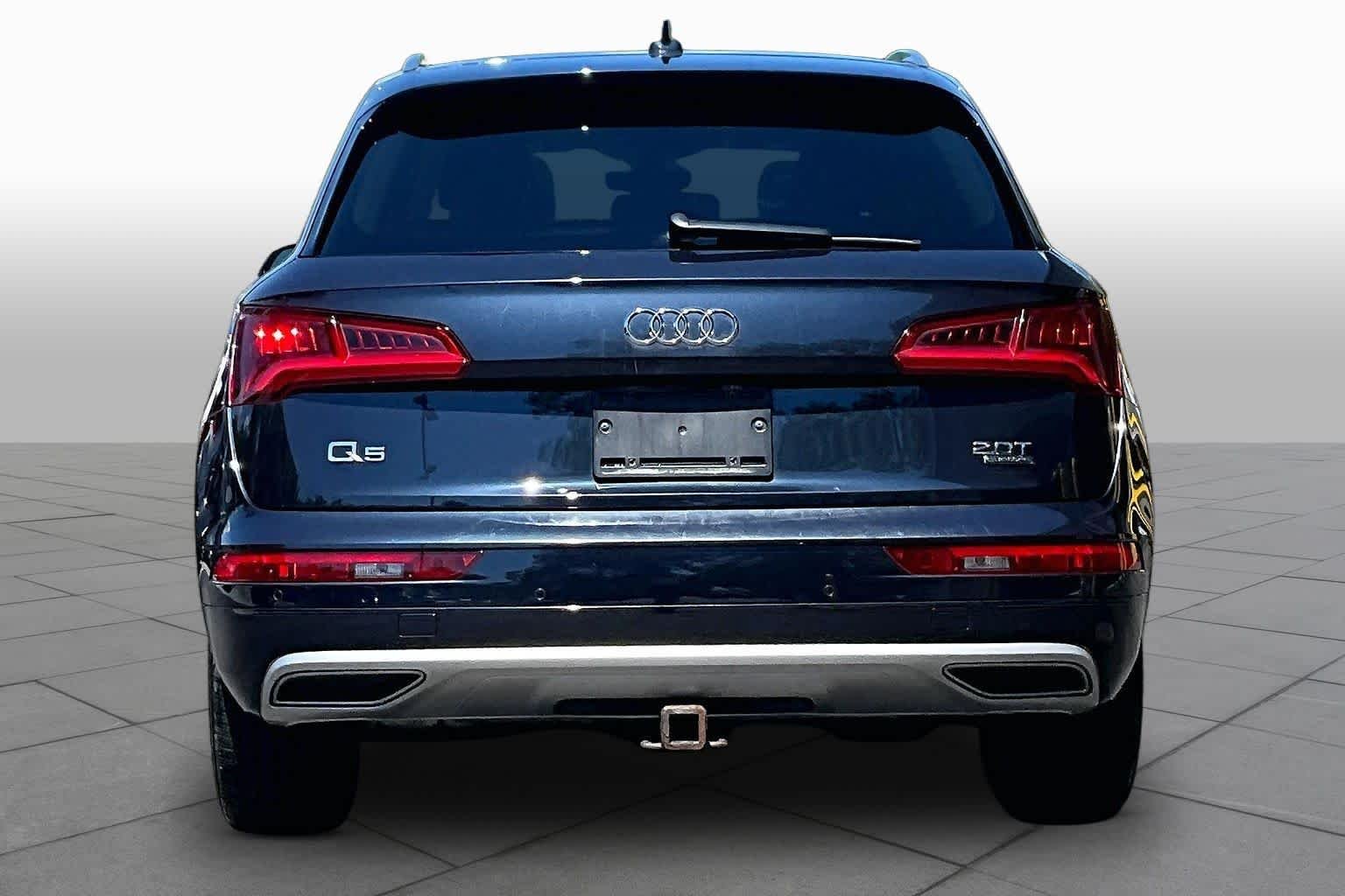 Used 2018 Moonlight Blue Metallic Audi Premium Plus image 5