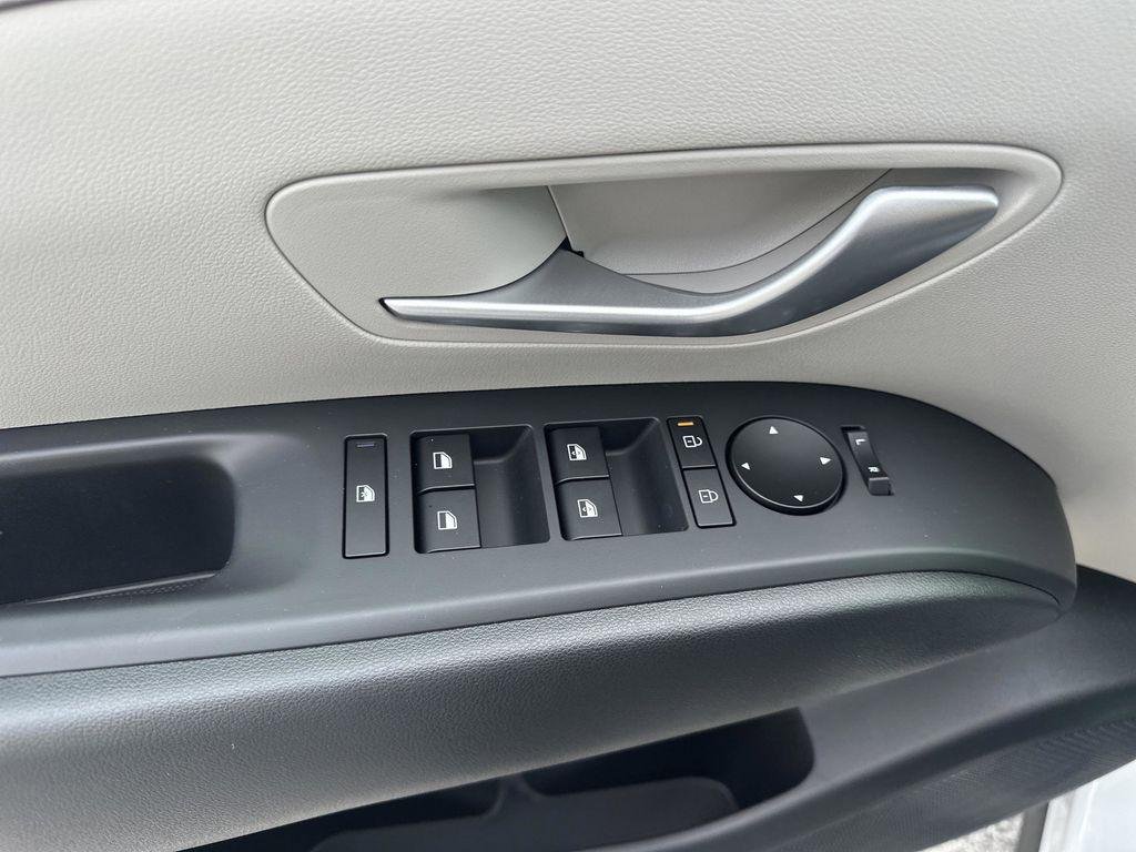 New 2026 Creamy White Pearl Hyundai SEL AWD image 24
