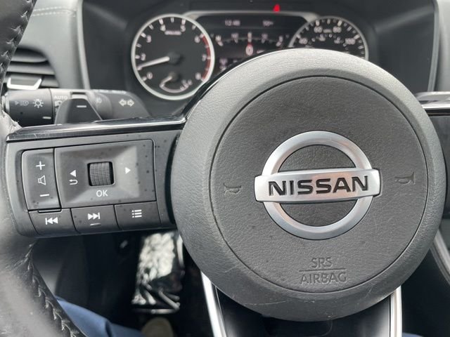 Used 2021 Gray Nissan SL image 21