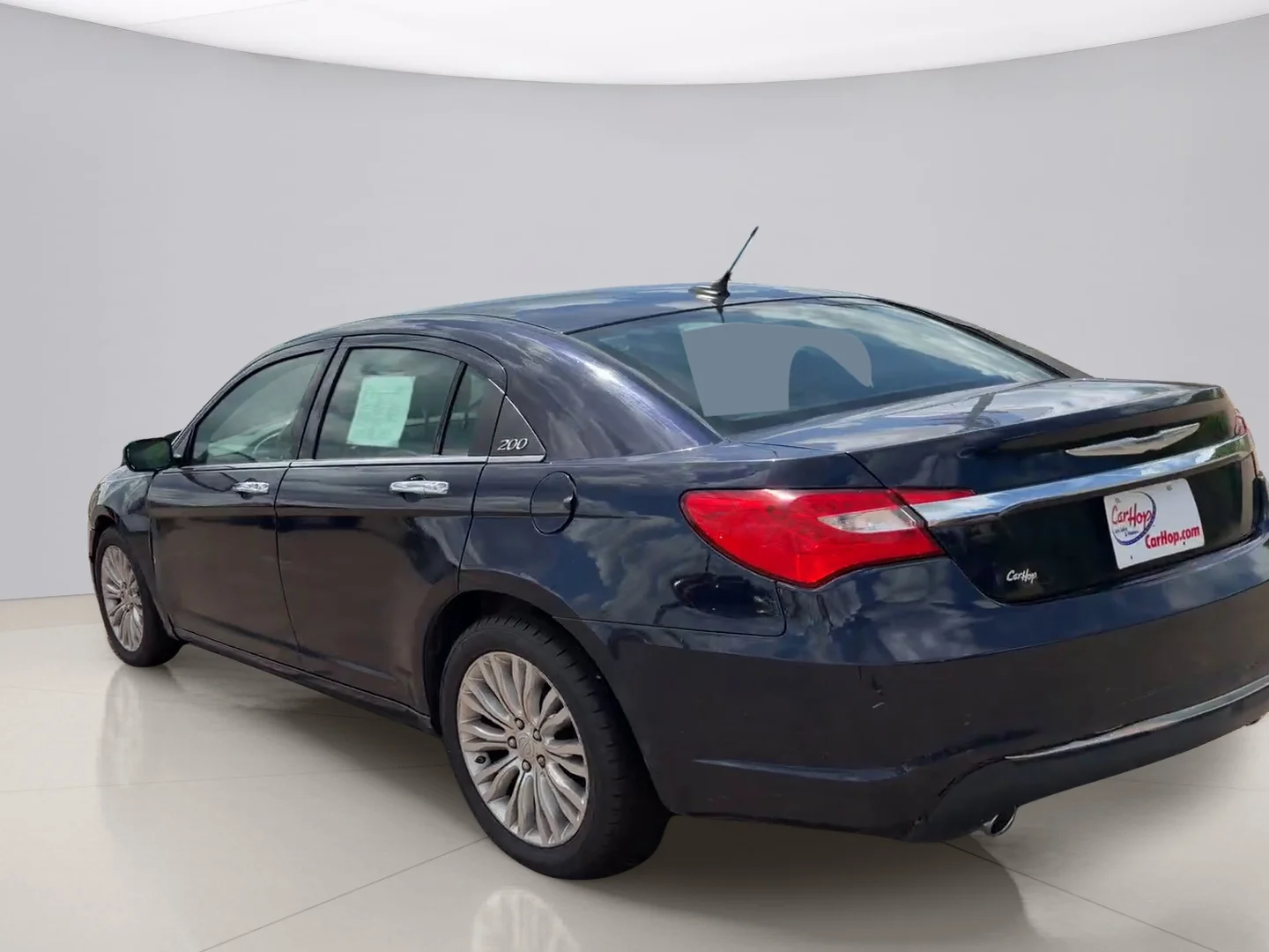 Used 2012 Black Chrysler LIMITED image 3