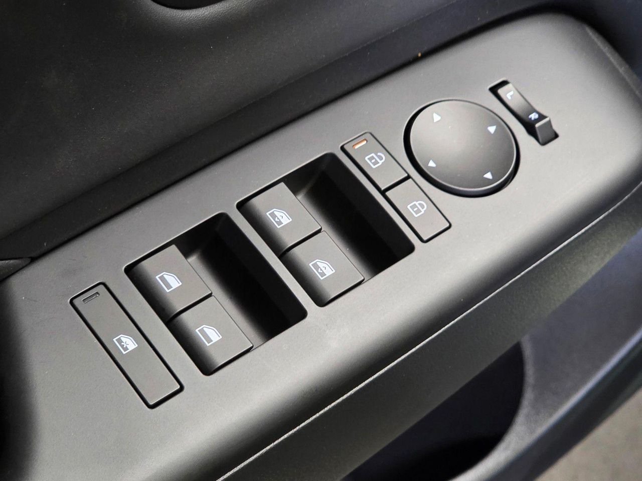 New 2026 Cyber Gray Metallic Hyundai Limited FWD image 21