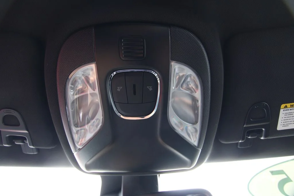 Used 2025 Black Jeep Trailhawk image 34