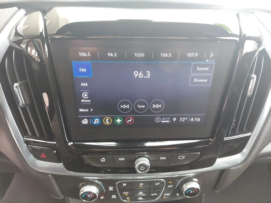 Used 2023 White Chevrolet LT Leather image 23
