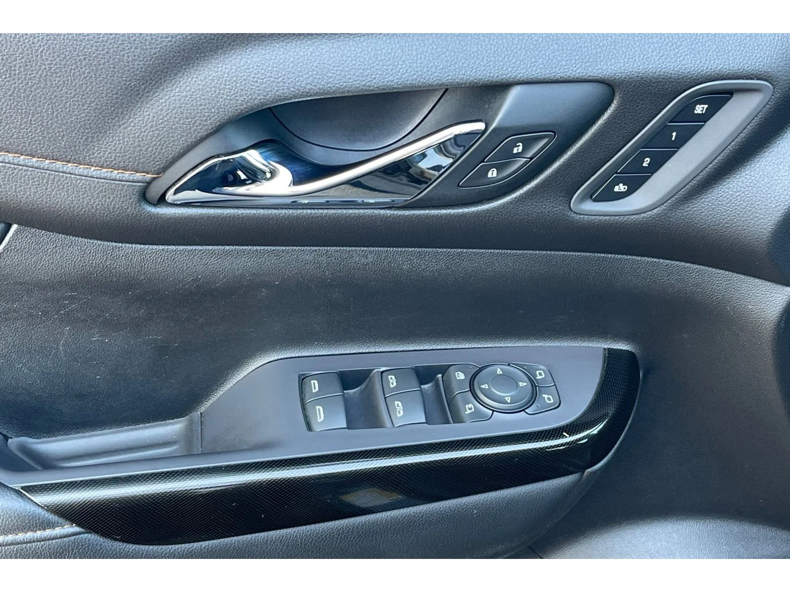 Used 2021 Ebony Twilight Metallic GMC AT4 image 13