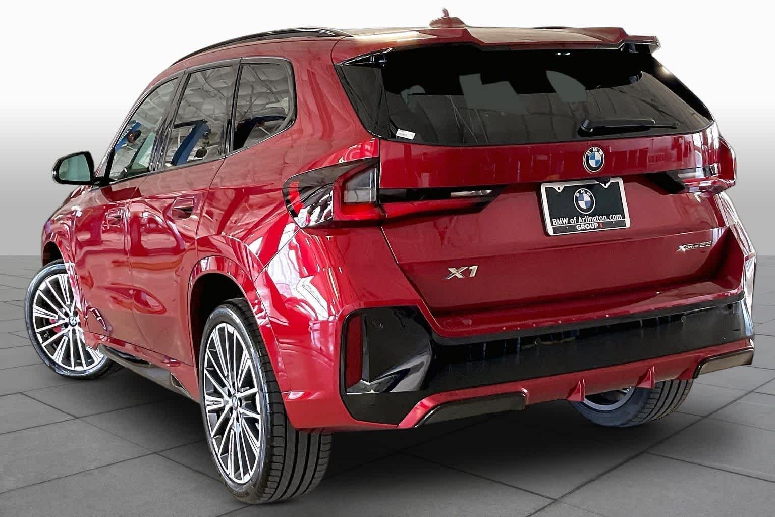 New 2026 Vegas Red Metallic BMW xDrive28i image 12