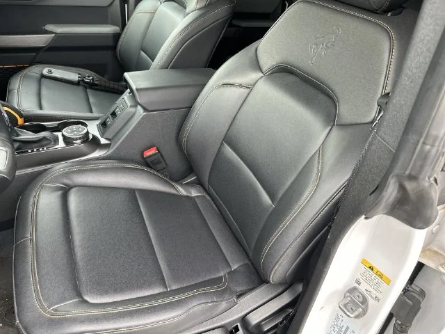 Used 2023 White Ford Badlands image 22