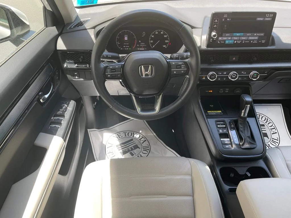 Certified Used 2023 Platinum White Pearl Honda EX-L image 12