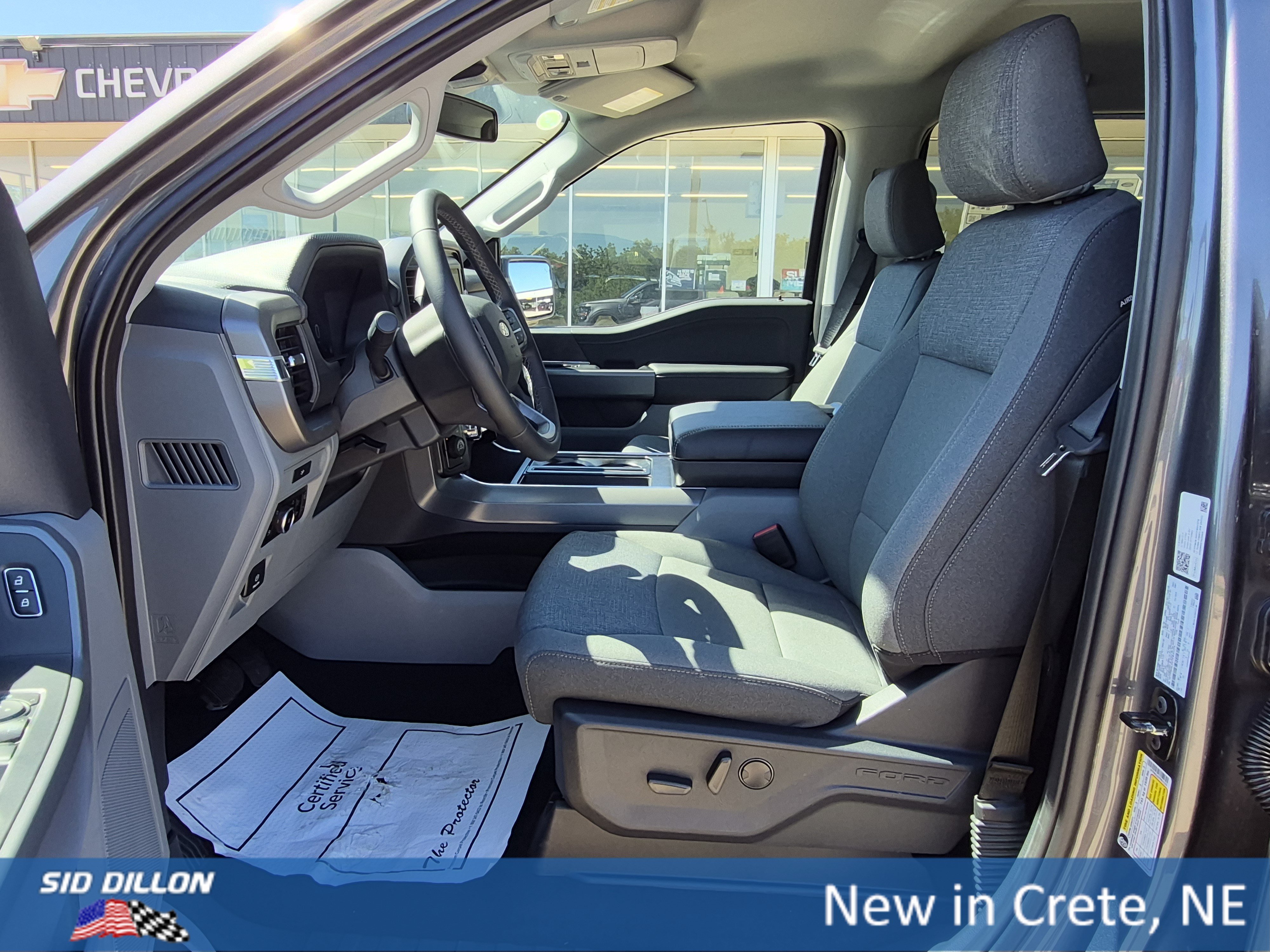 New 2026 Carbonized Gray Metallic Ford XLT image 3