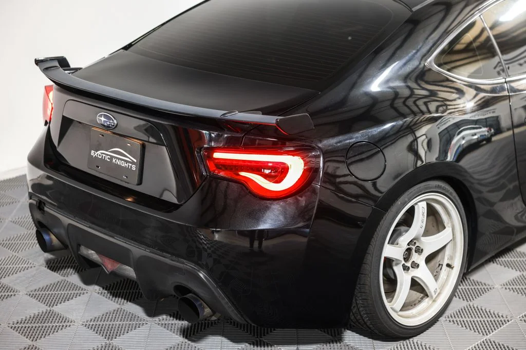 Used 2018 Black Subaru Limited image 8
