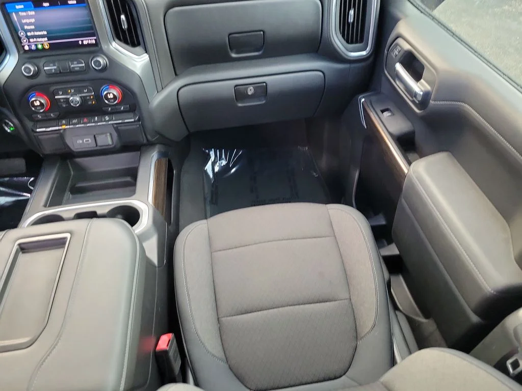 Used 2019 Silver Chevrolet RST image 16