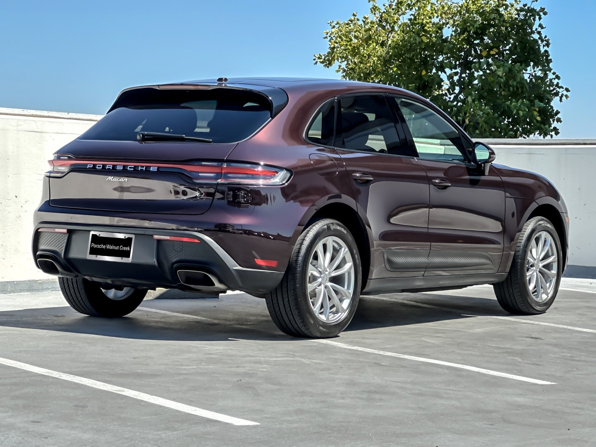 Used 2023 Red Porsche AWD image 9